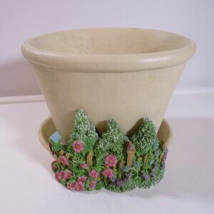 Kohls Cream Oval Flower Pot Planter with Floral applique & built in saucer